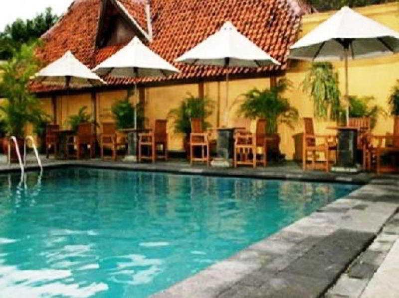 Hotel Mutiara Malioboro Yogyakarta Esterno foto