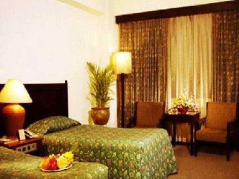 Hotel Mutiara Malioboro Yogyakarta Esterno foto