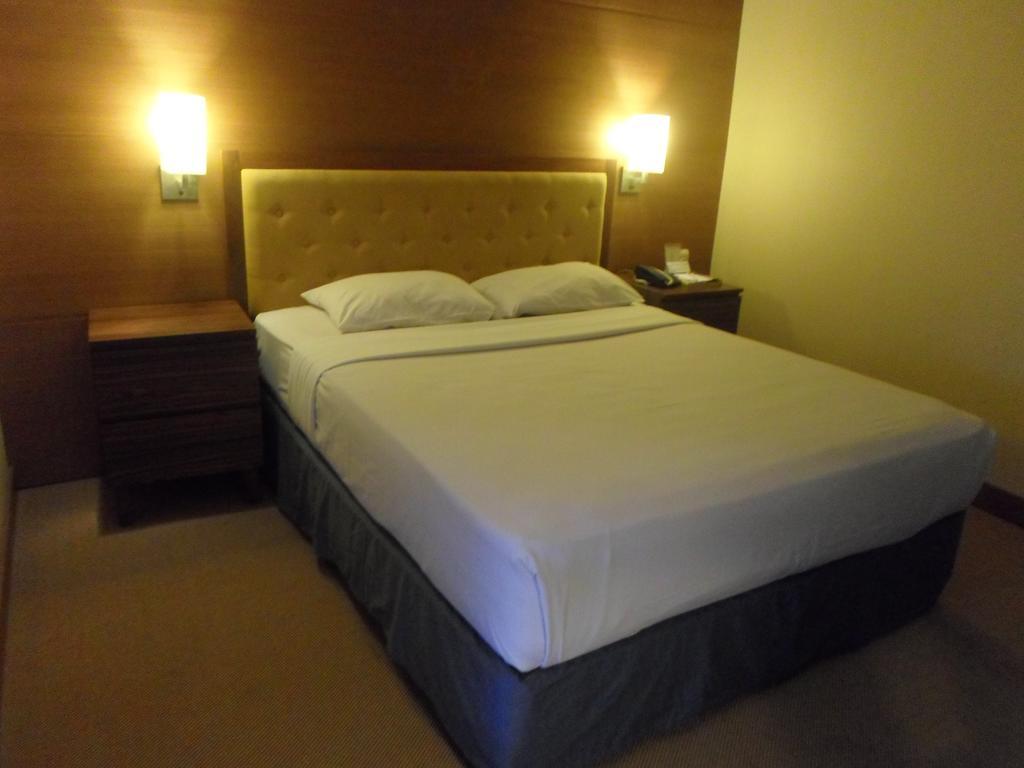 Hotel Mutiara Malioboro Yogyakarta Esterno foto