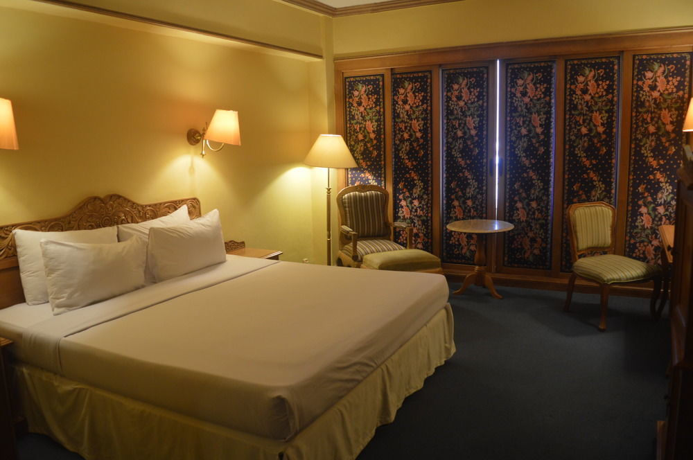 Hotel Mutiara Malioboro Yogyakarta Esterno foto