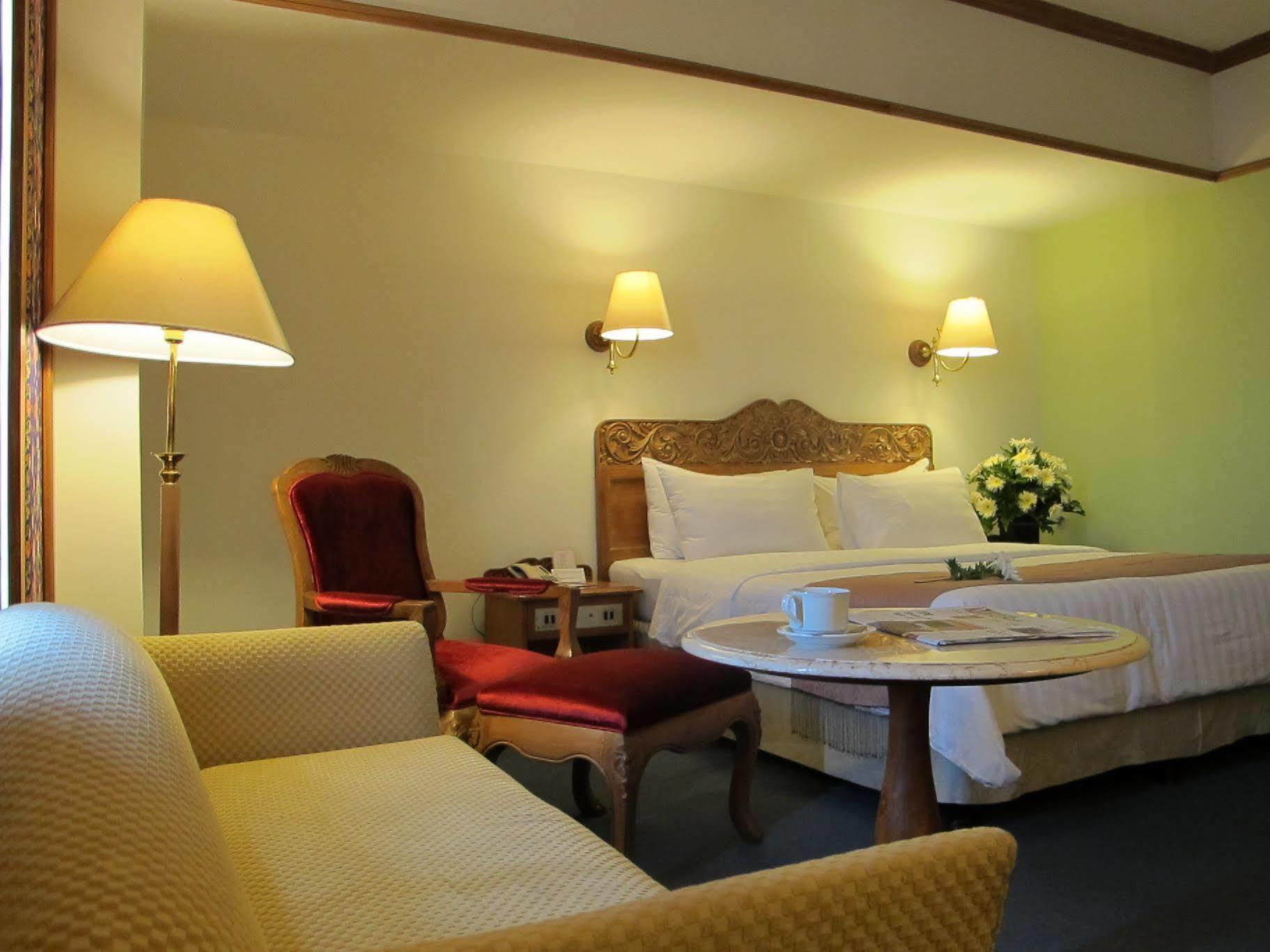 Hotel Mutiara Malioboro Yogyakarta Esterno foto