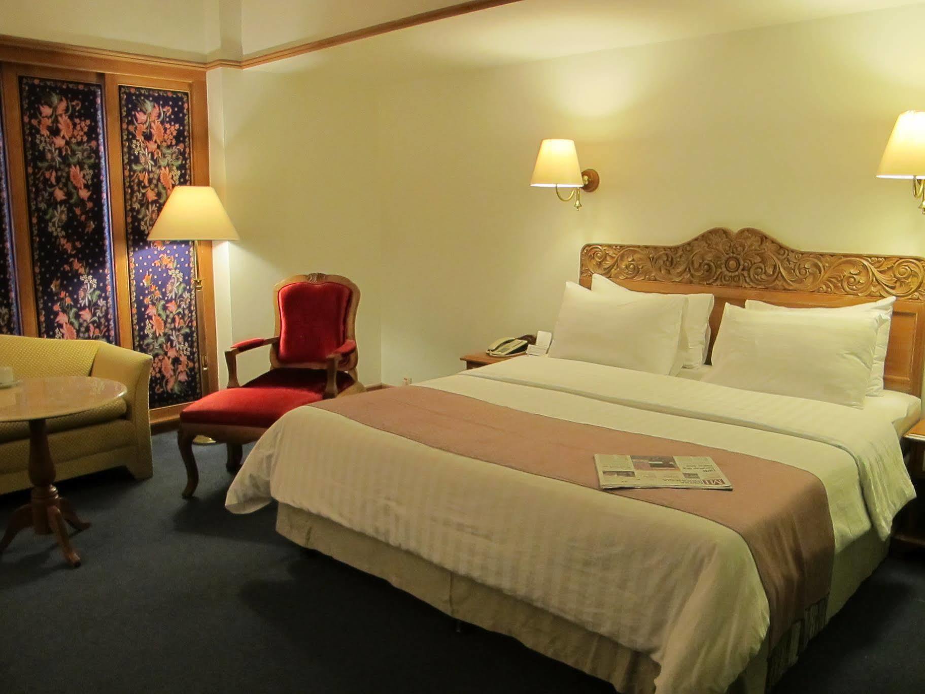 Hotel Mutiara Malioboro Yogyakarta Esterno foto