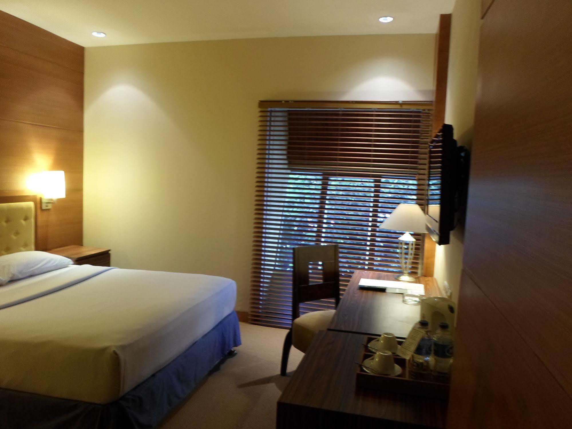 Hotel Mutiara Malioboro Yogyakarta Esterno foto
