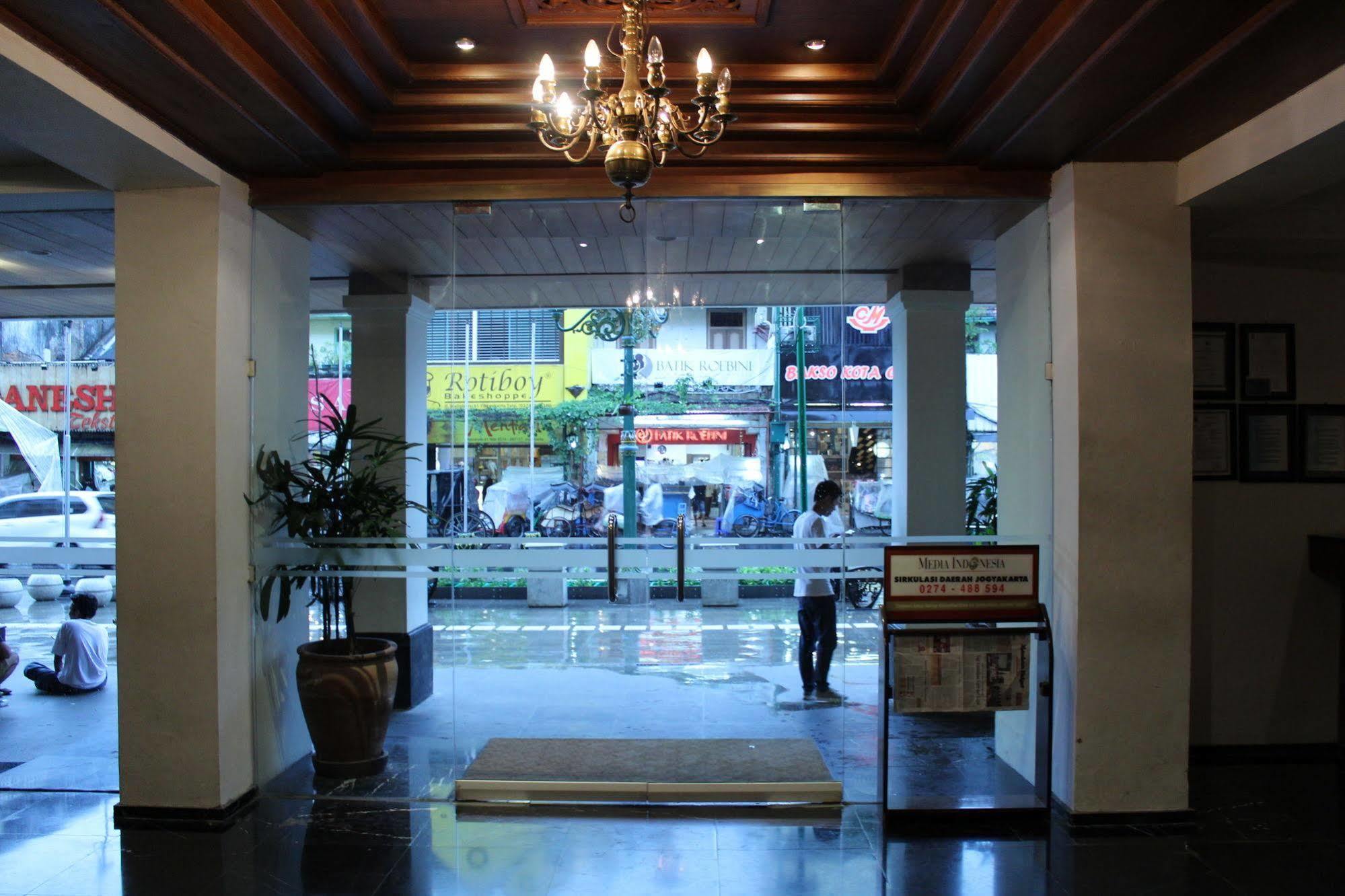 Hotel Mutiara Malioboro Yogyakarta Esterno foto